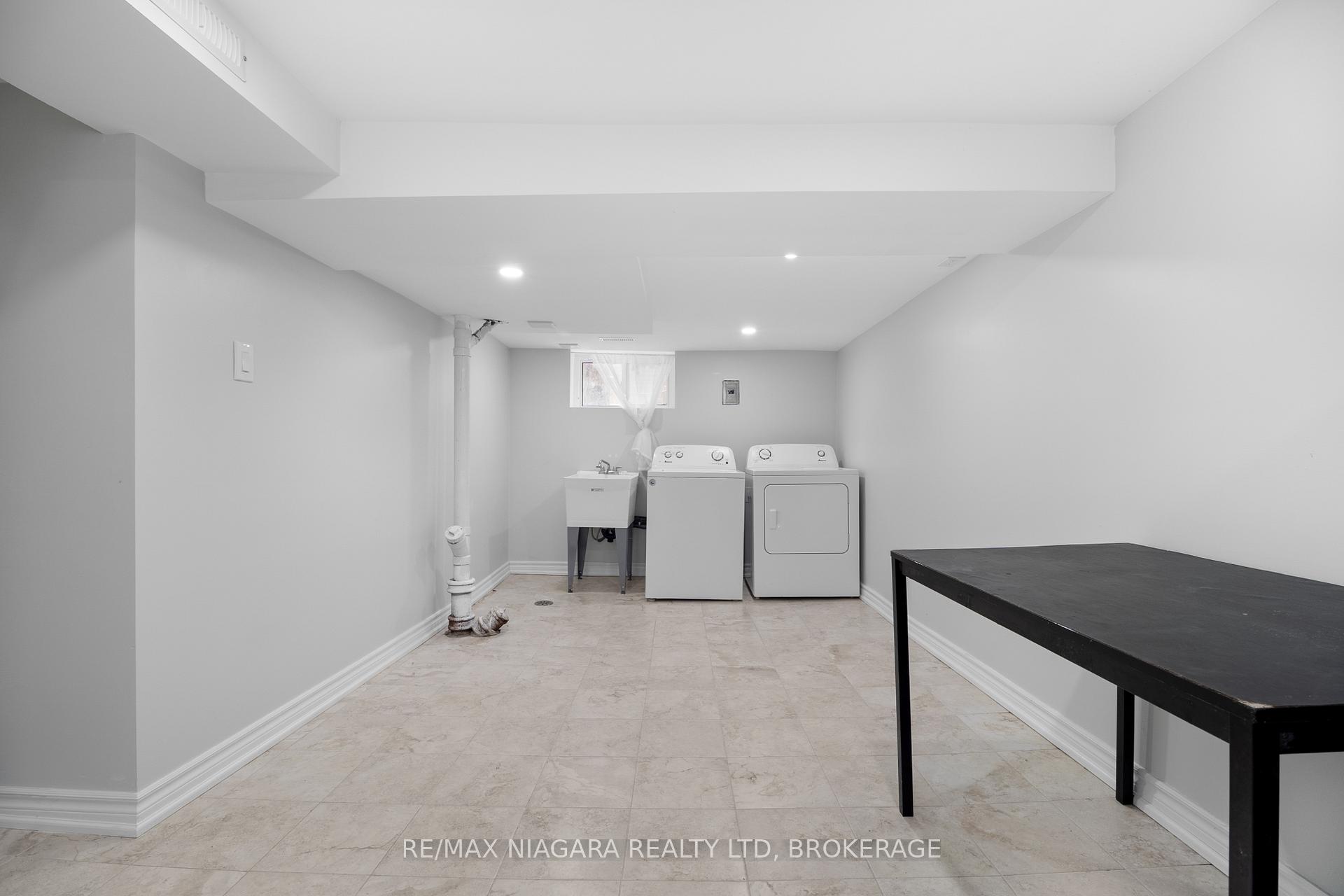 Photo 21 of Unit Main, 16 Ormonde Avenue, St. Catharines, Facer — HOMEH