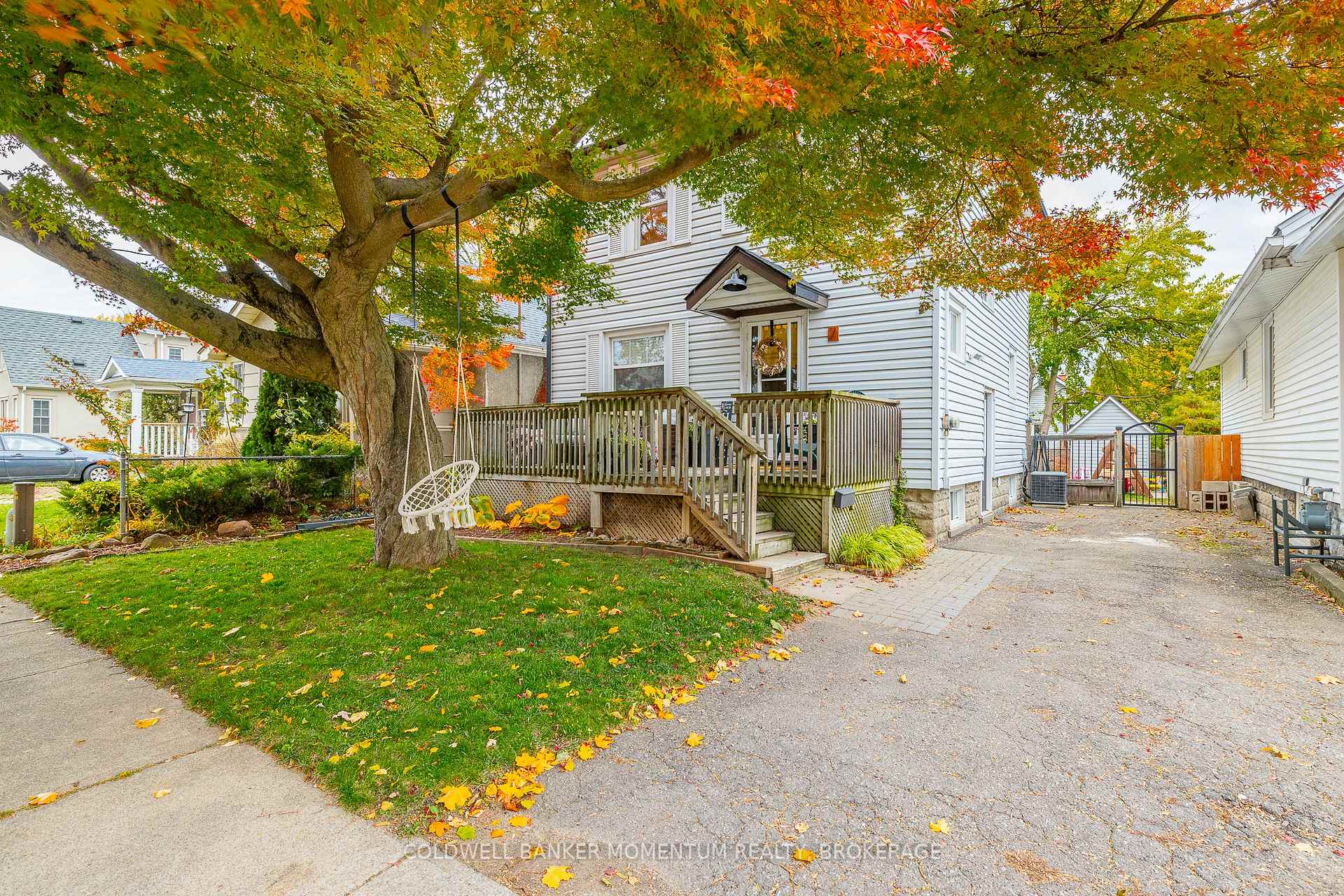 Photo 2 of 7 Linwood Street, St. Catharines, Downtown — HOMEH