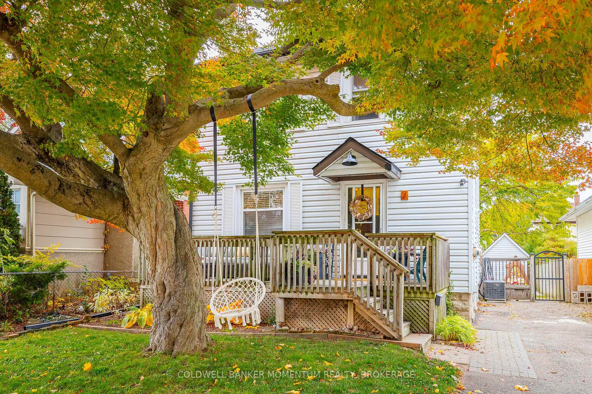 Photo 6 of 7 Linwood Street, St. Catharines, Downtown — HOMEH