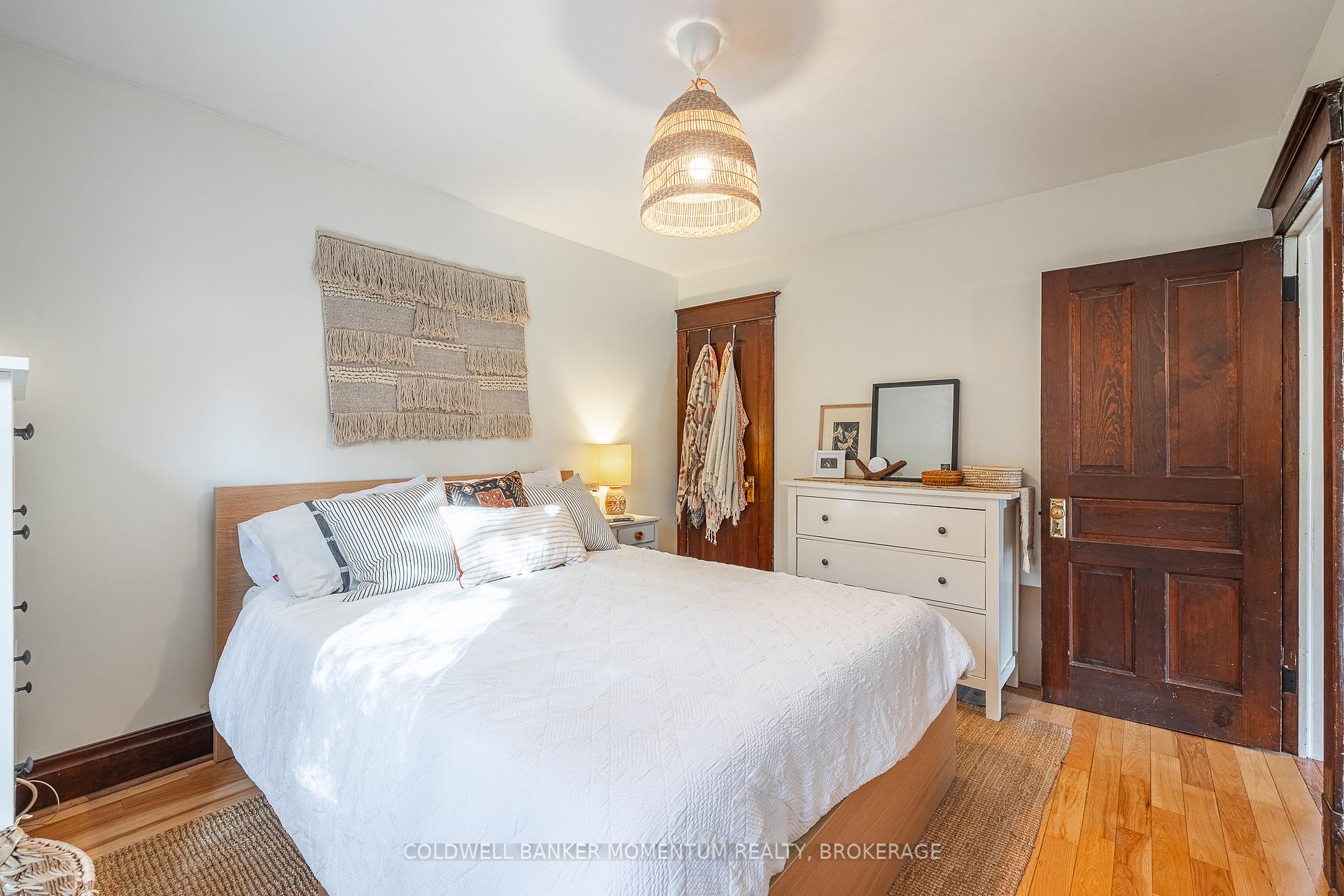 Photo 35 of 7 Linwood Street, St. Catharines, Downtown — HOMEH