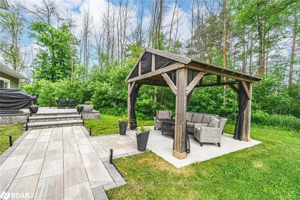 Photo 19 of 1783 County Road 6 South, Springwater, Rural Springwater — HOMEH