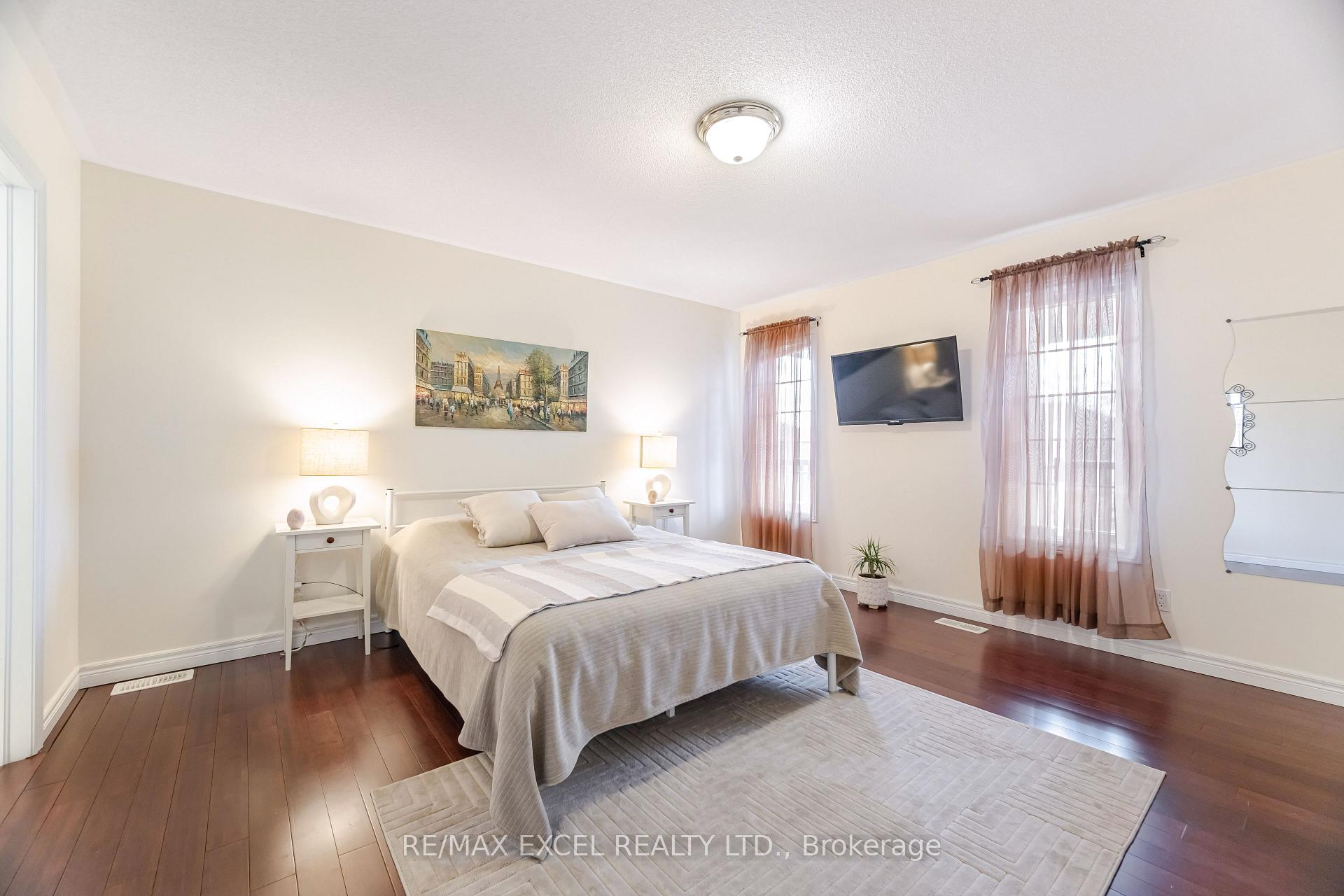 Photo 20 of 29 Brass Drive N, Richmond Hill, Jefferson — HOMEH