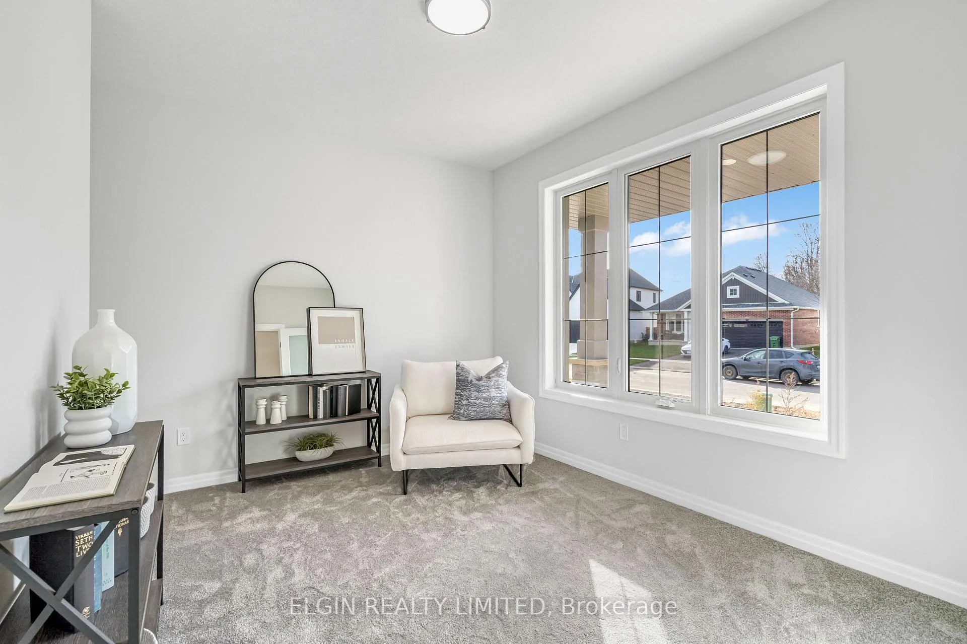 Photo 9 of 8 Hartland Circle, St. Thomas — HOMEH