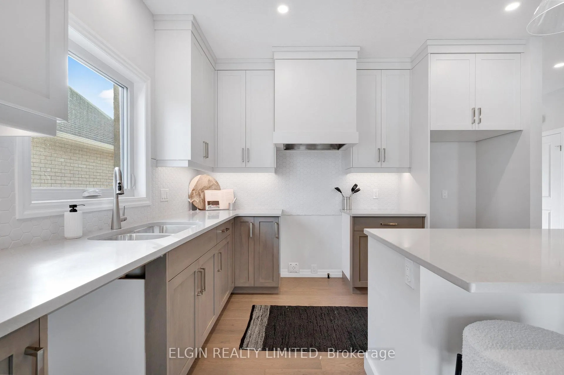 Photo 18 of 8 Hartland Circle, St. Thomas — HOMEH