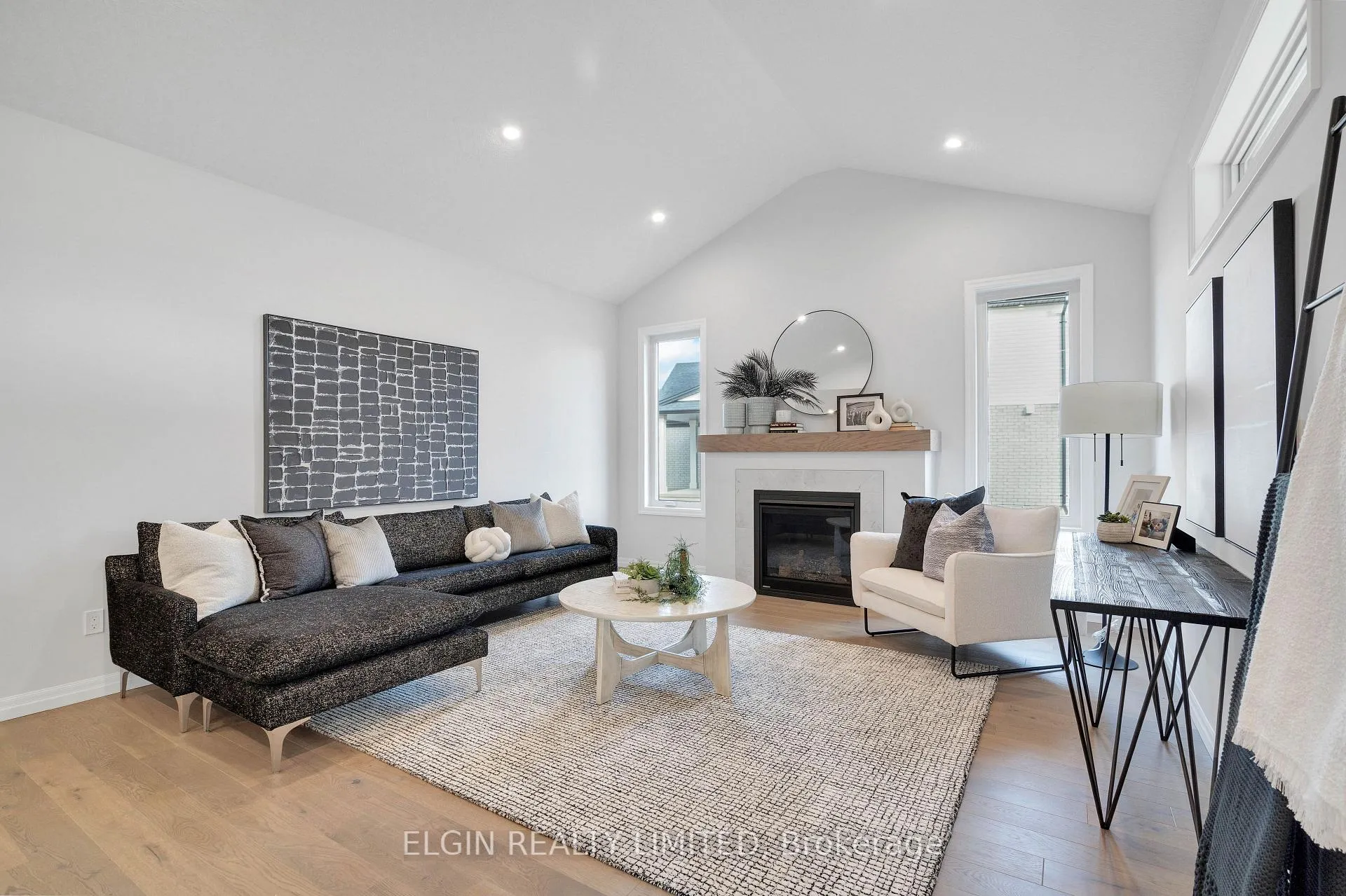 Photo 21 of 8 Hartland Circle, St. Thomas — HOMEH