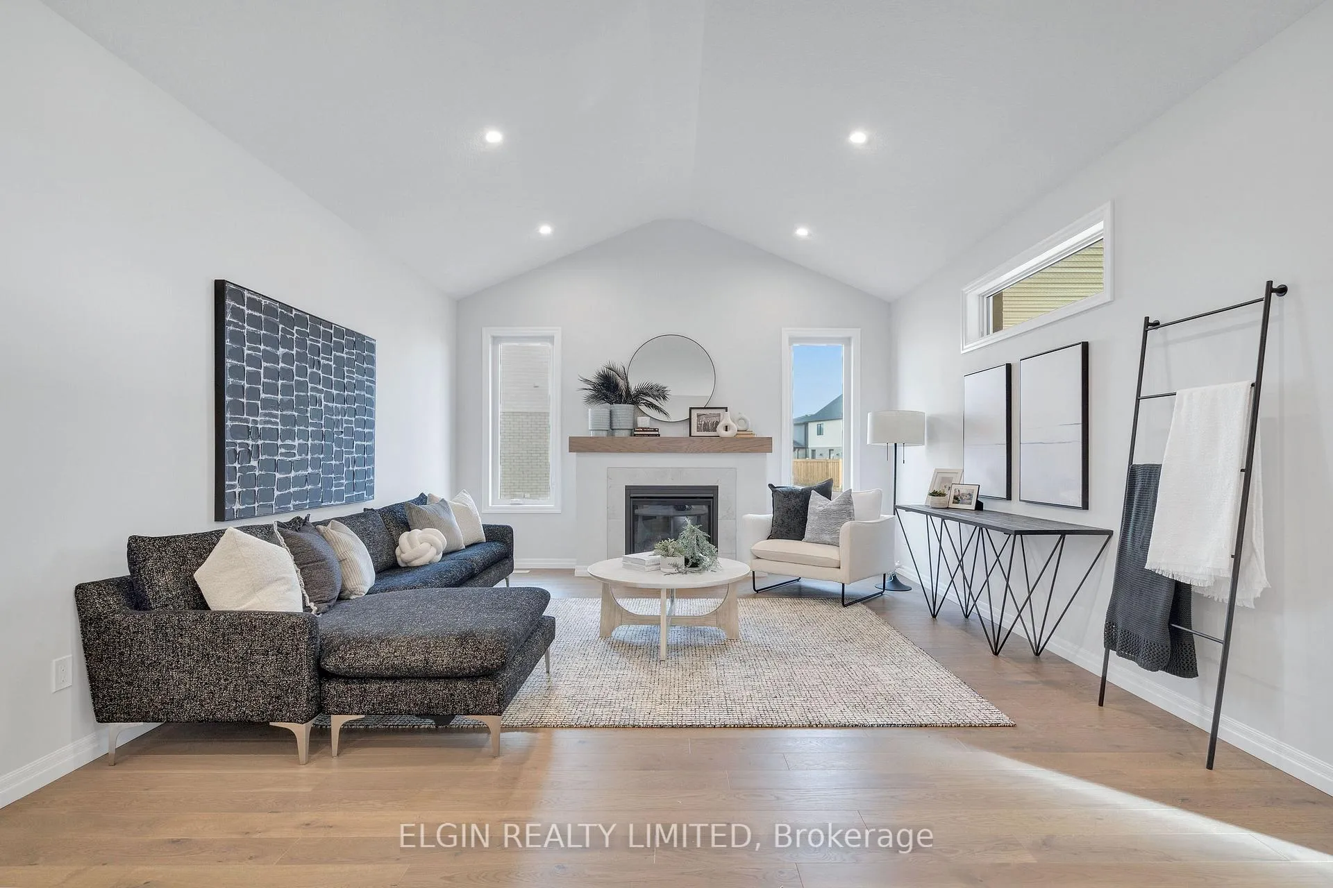 Photo 22 of 8 Hartland Circle, St. Thomas — HOMEH