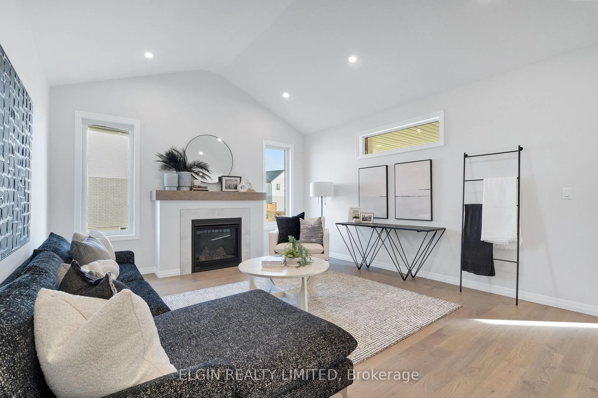 Photo 23 of 8 Hartland Circle, St. Thomas — HOMEH