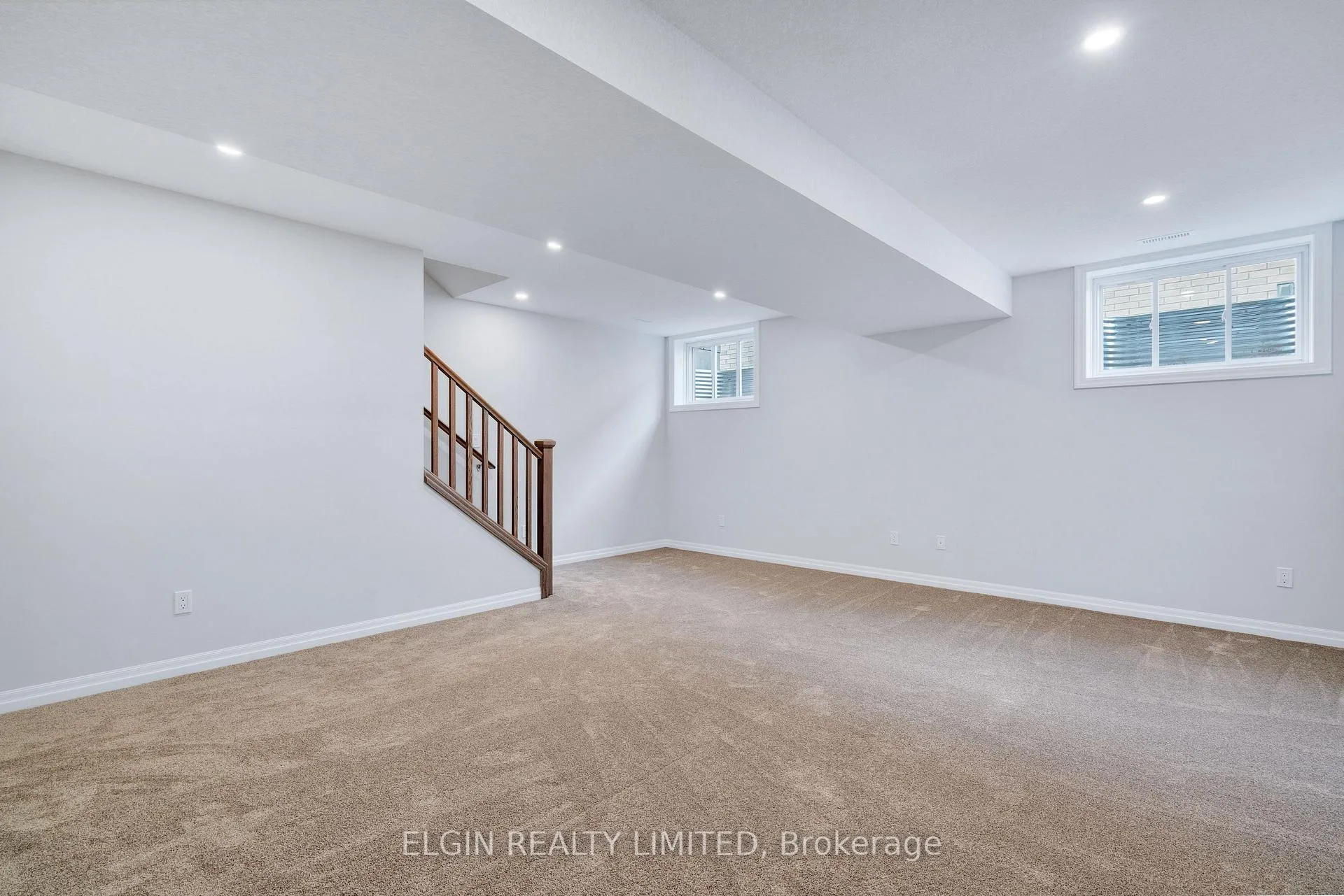 Photo 36 of 8 Hartland Circle, St. Thomas — HOMEH