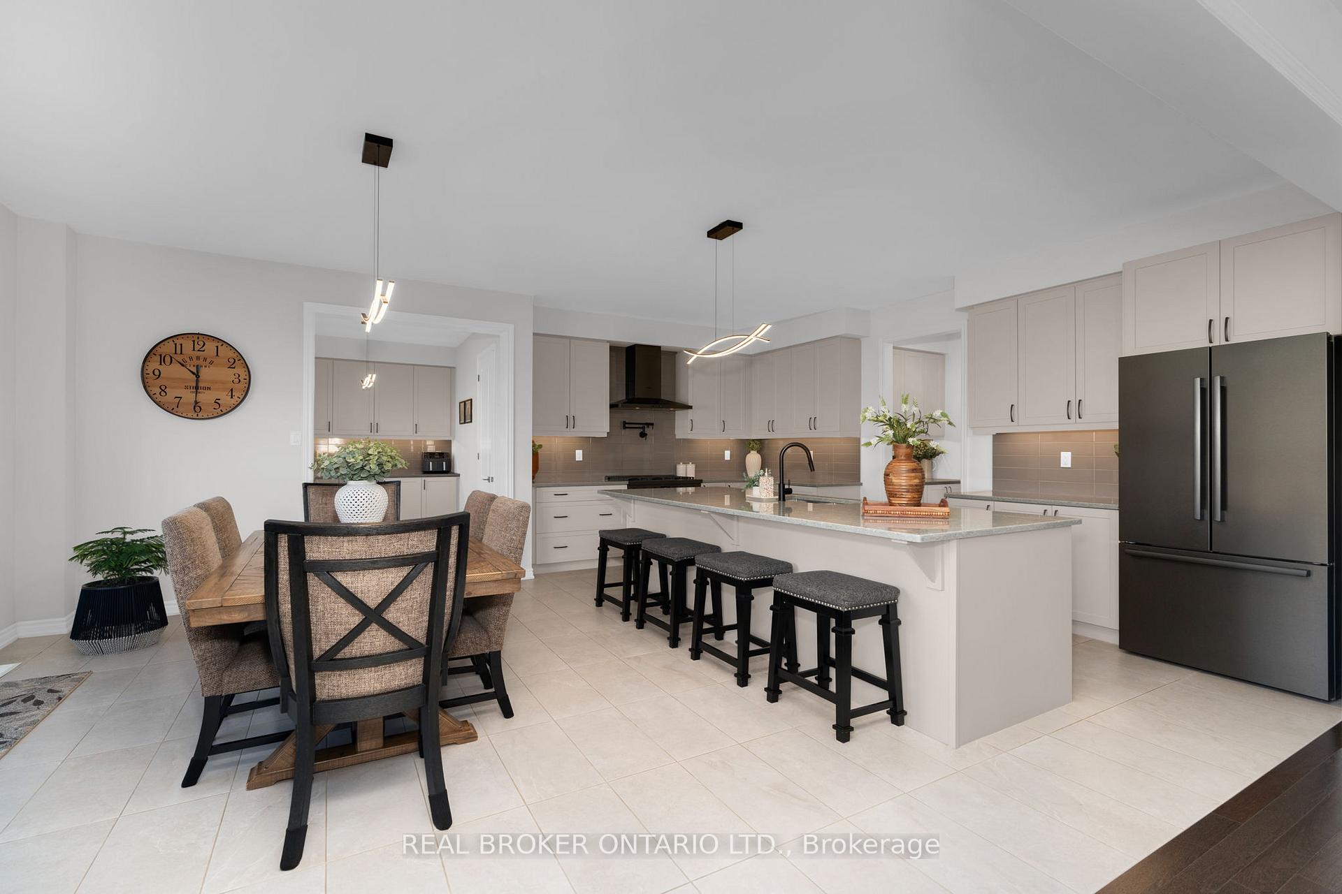 Photo 7 of 40 Jack Crescent, Springwater, Centre Vespra — HOMEH