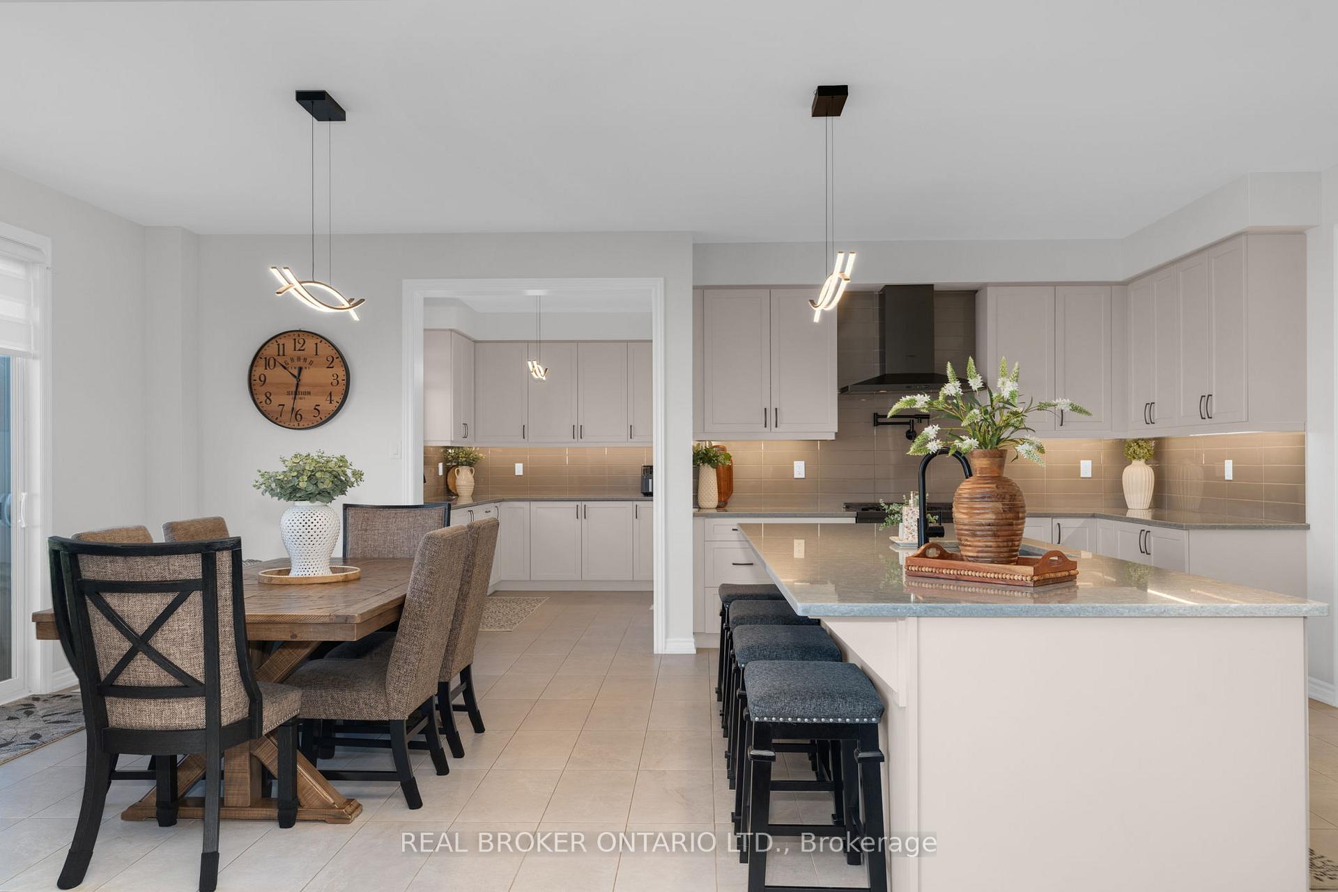Photo 13 of 40 Jack Crescent, Springwater, Centre Vespra — HOMEH