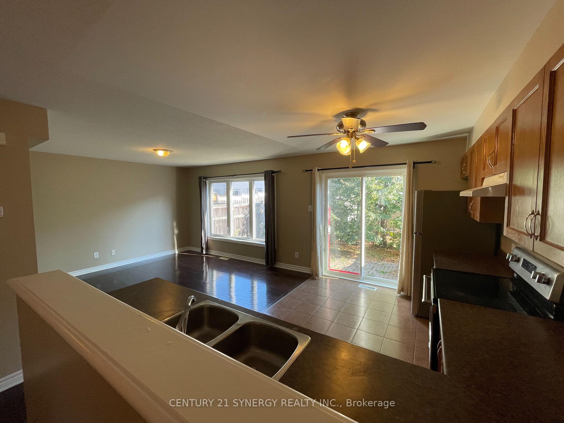 Photo 11 of 280 Par-La-Ville Circle, Ottawa, Stittsville (North) — HOMEH