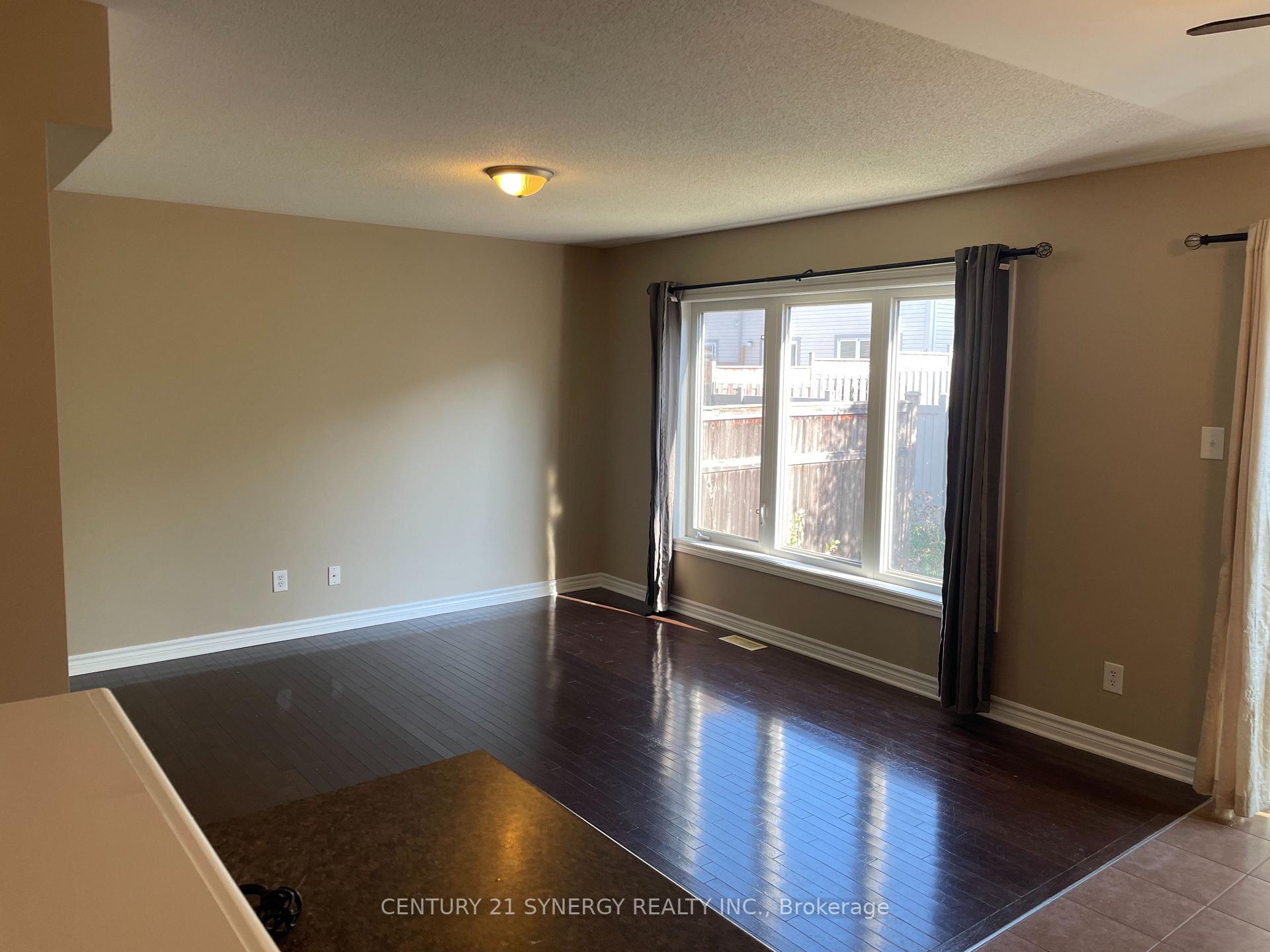 Photo 14 of 280 Par-La-Ville Circle, Ottawa, Stittsville (North) — HOMEH