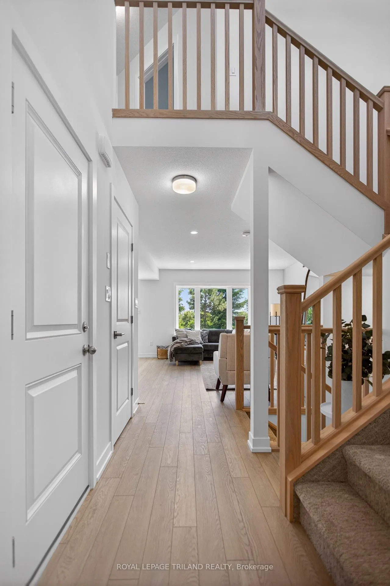 Photo 9 of 121 Styles Drive, St. Thomas — HOMEH