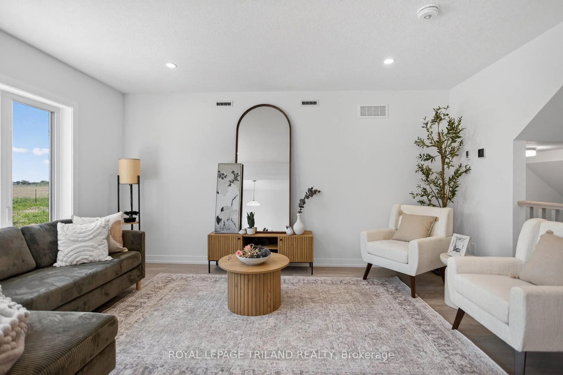 Photo 14 of 121 Styles Drive, St. Thomas — HOMEH