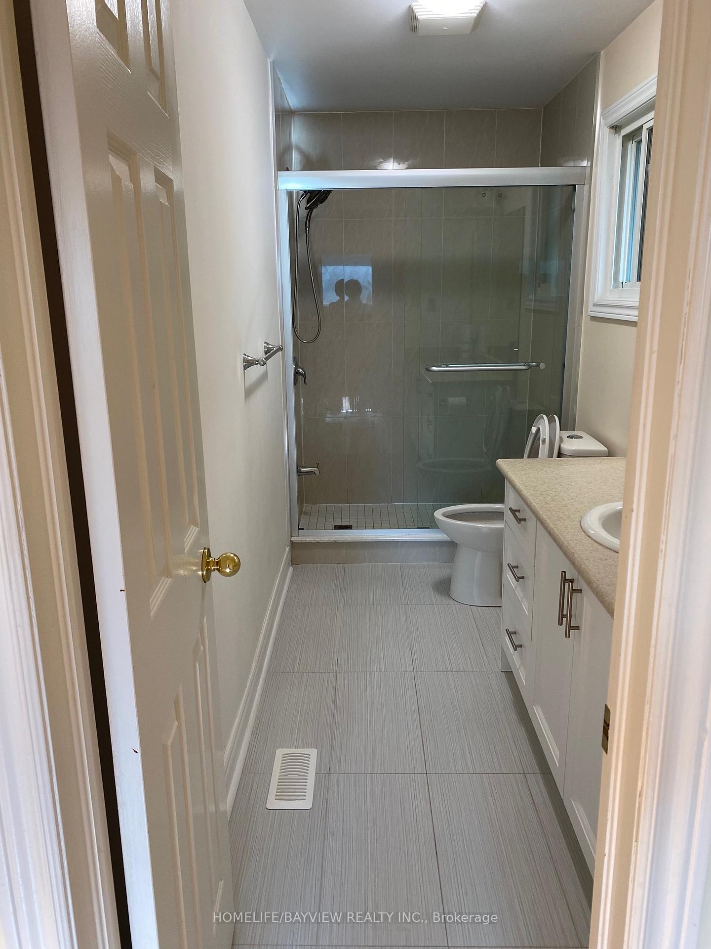 Photo 9 of 2 Maureen Court, Richmond Hill, Doncrest — HOMEH