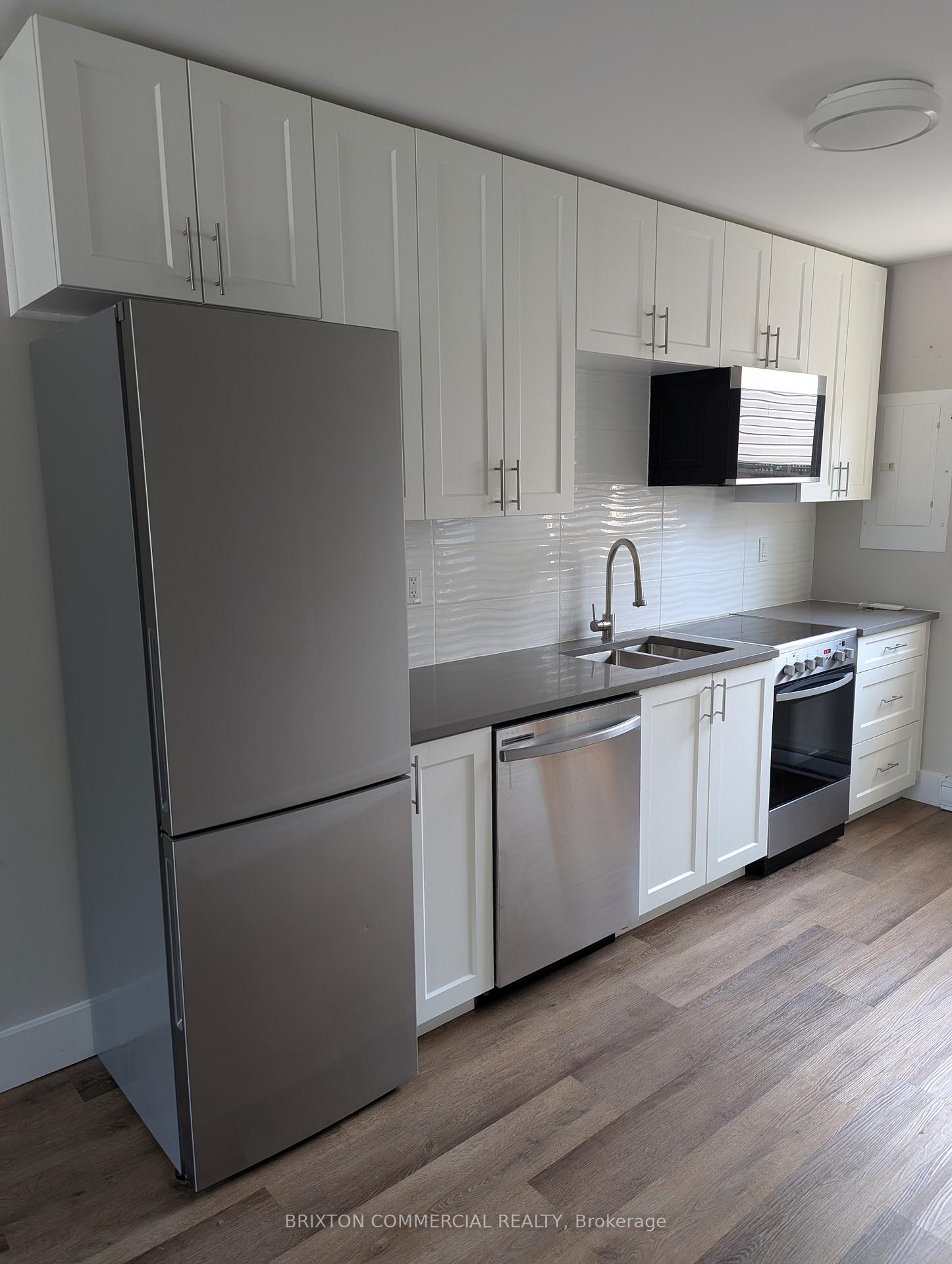 Photo 3 of Unit 12, 75 Elm Street, St. Thomas — HOMEH