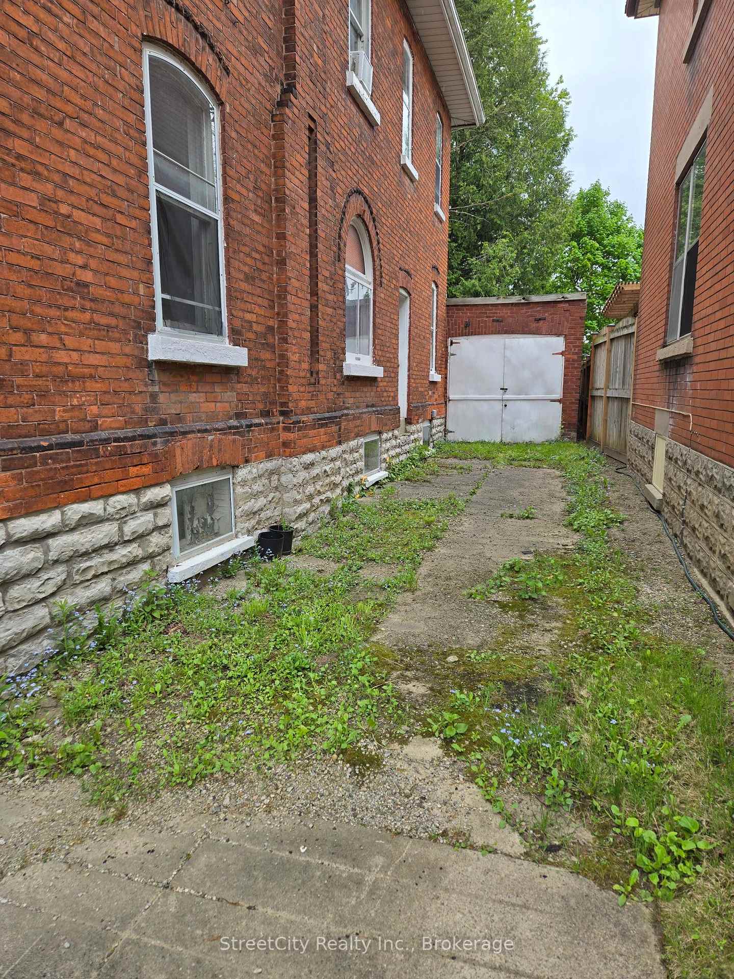Photo 2 of 115 Douro Street, Stratford — HOMEH
