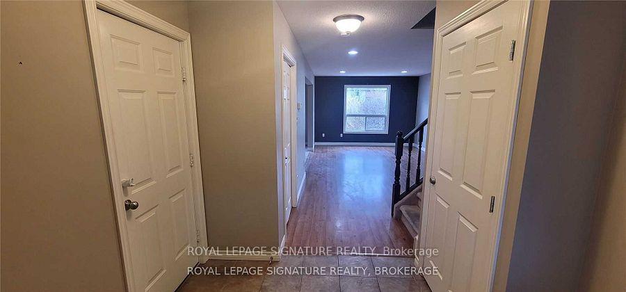 Photo 2 of 6 Fenwick Court, St. Thomas — HOMEH