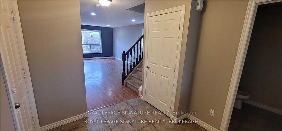 Photo 3 of 6 Fenwick Court, St. Thomas — HOMEH