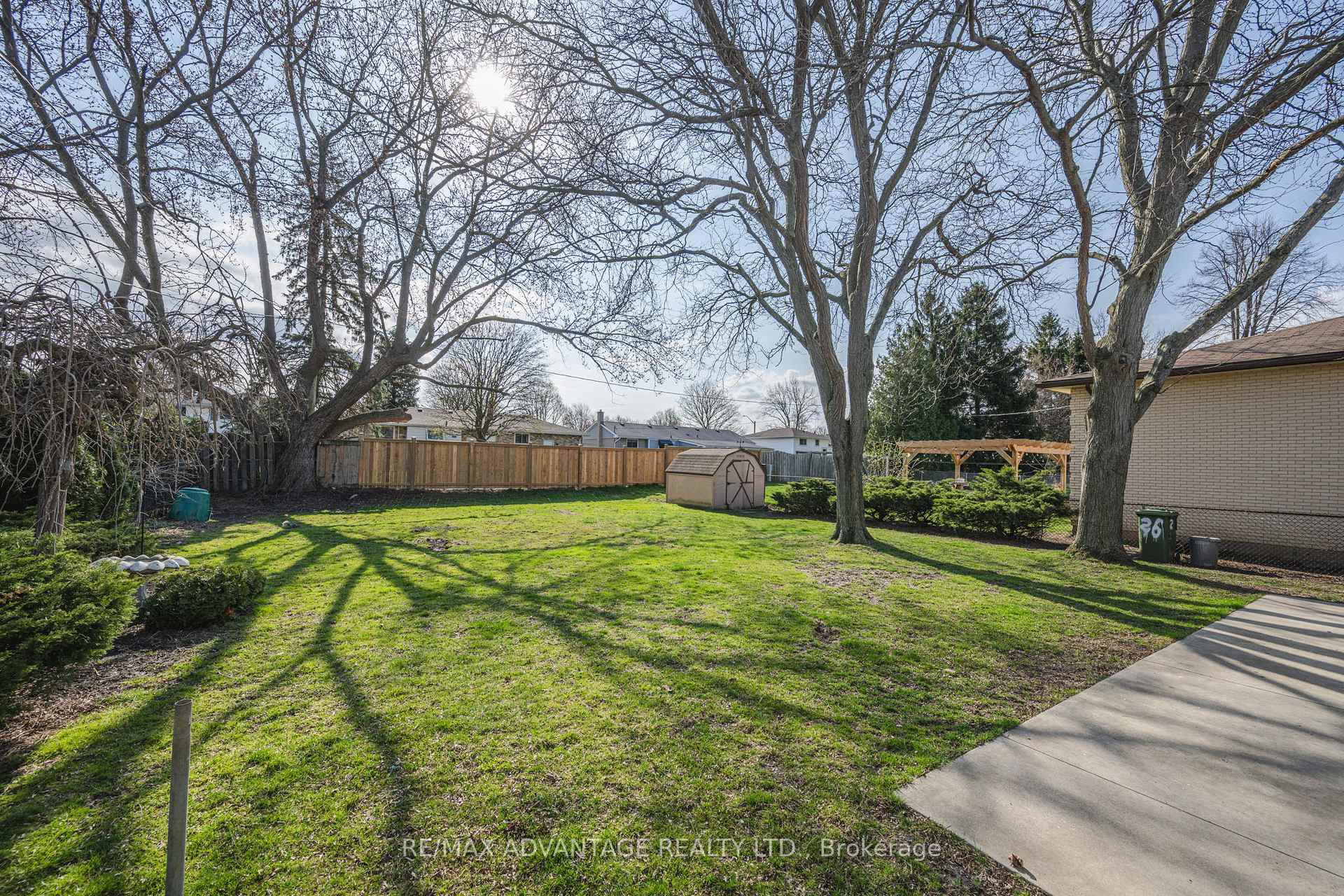 Photo 24 of 26 Luton Crescent, St. Thomas — HOMEH
