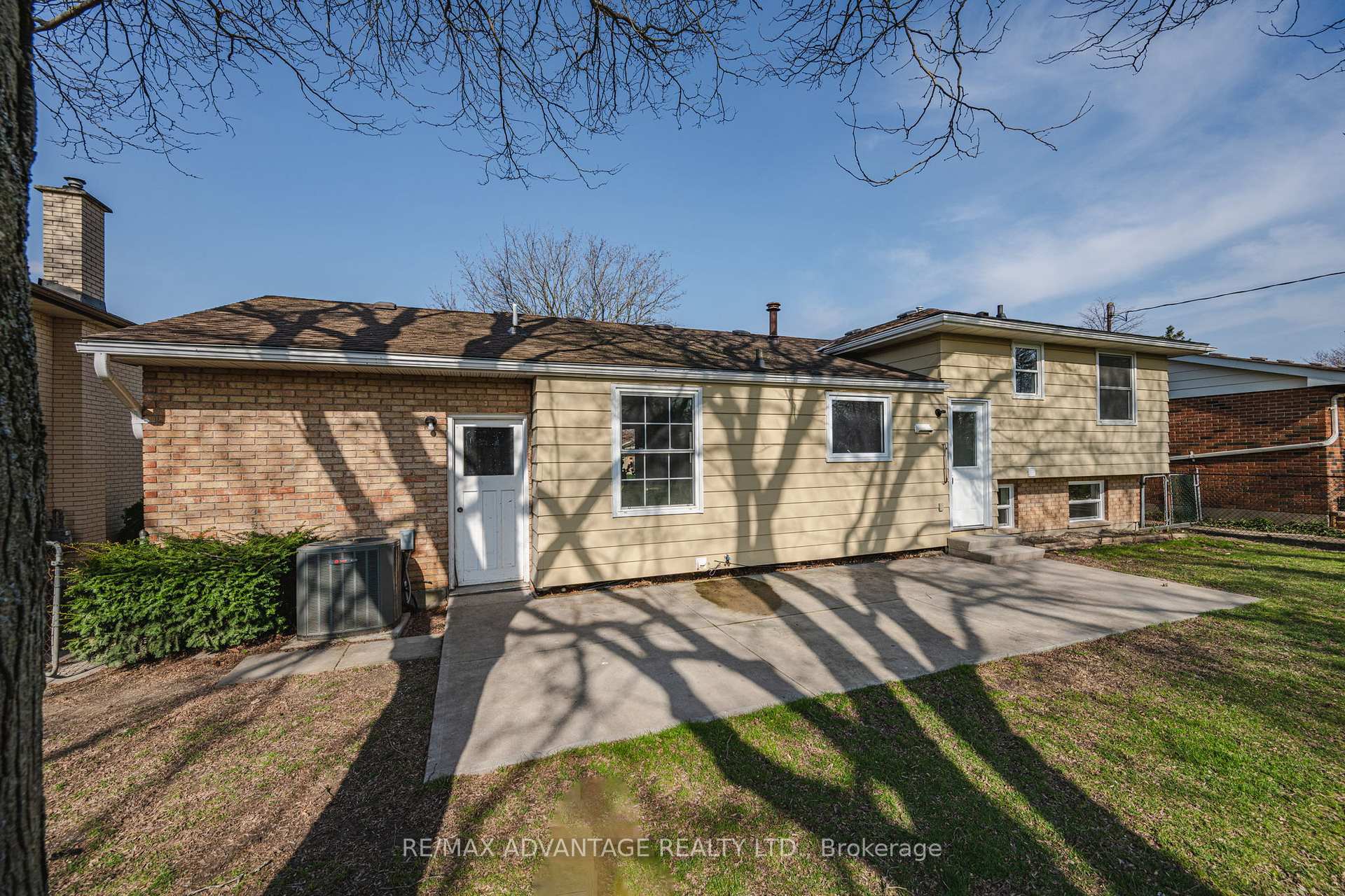 Photo 31 of 26 Luton Crescent, St. Thomas — HOMEH