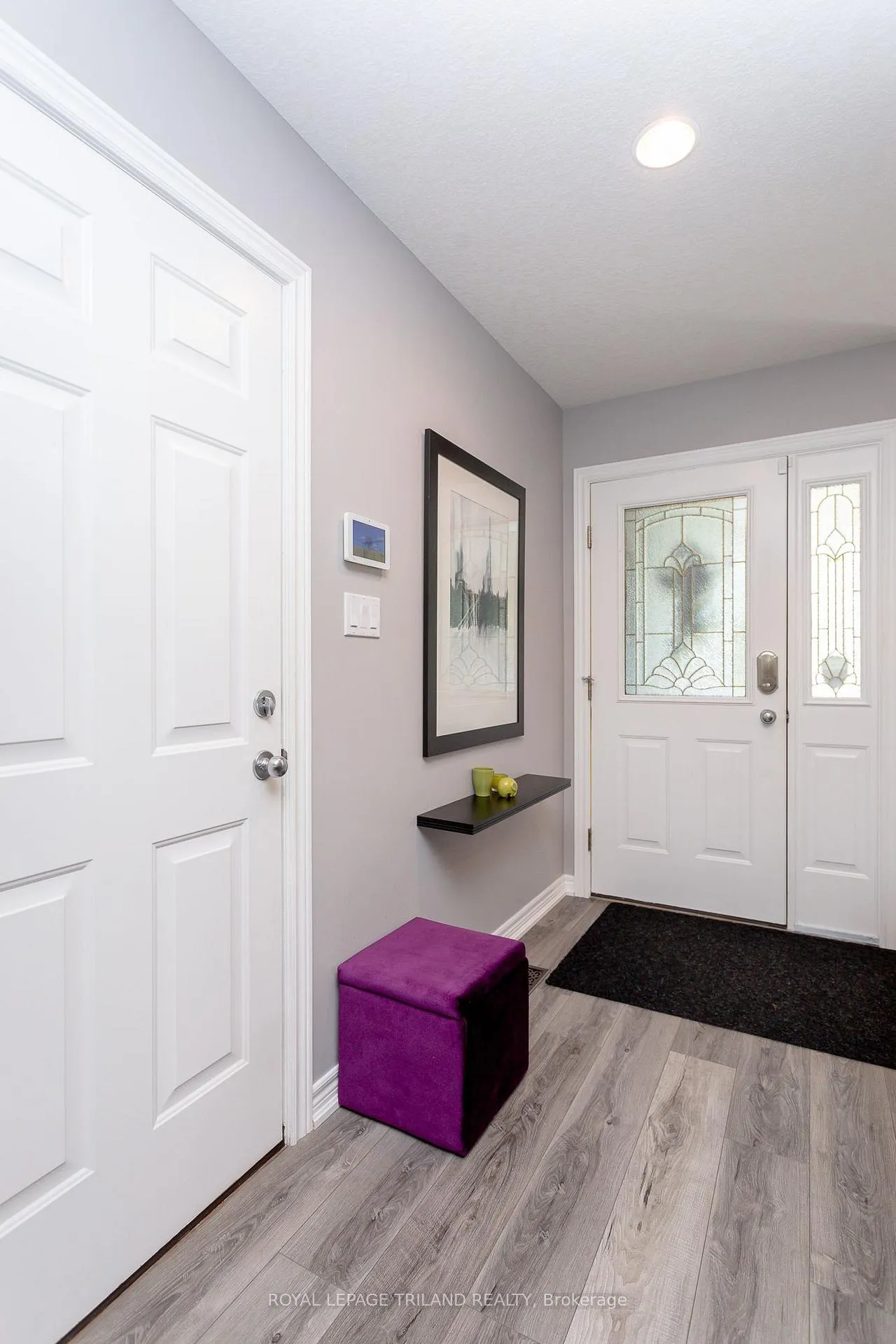 Photo 4 of 53 Augusta Crescent, St. Thomas — HOMEH