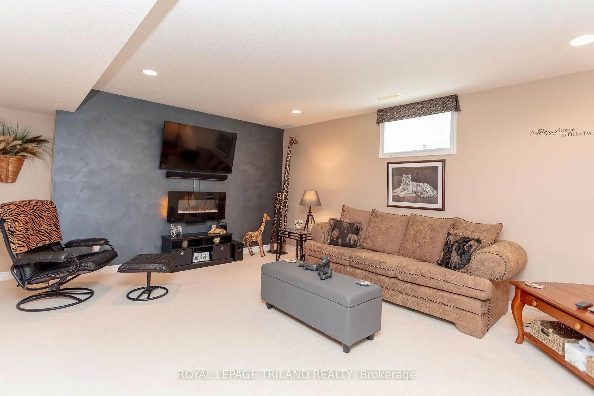 Photo 25 of 53 Augusta Crescent, St. Thomas — HOMEH