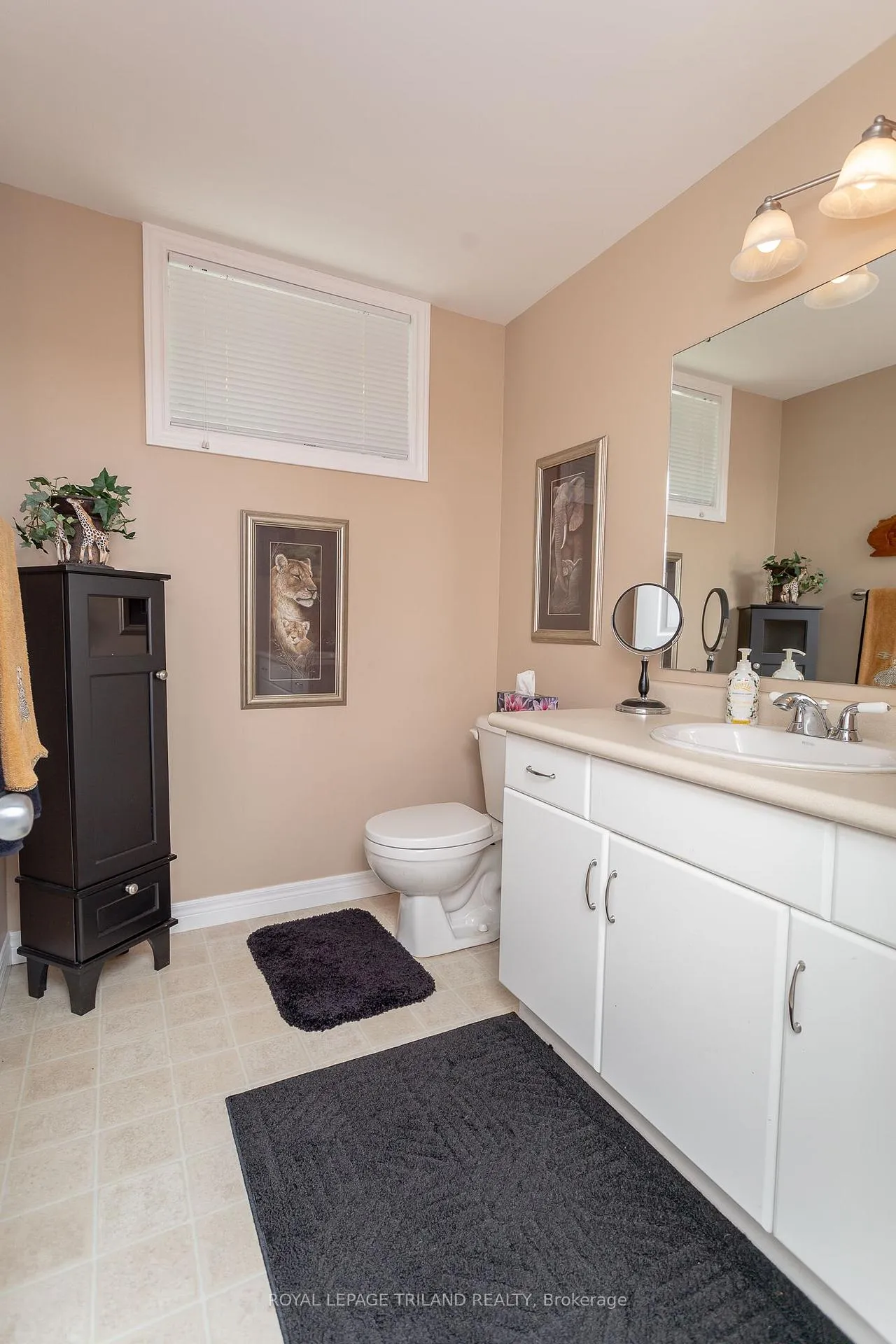 Photo 33 of 53 Augusta Crescent, St. Thomas — HOMEH