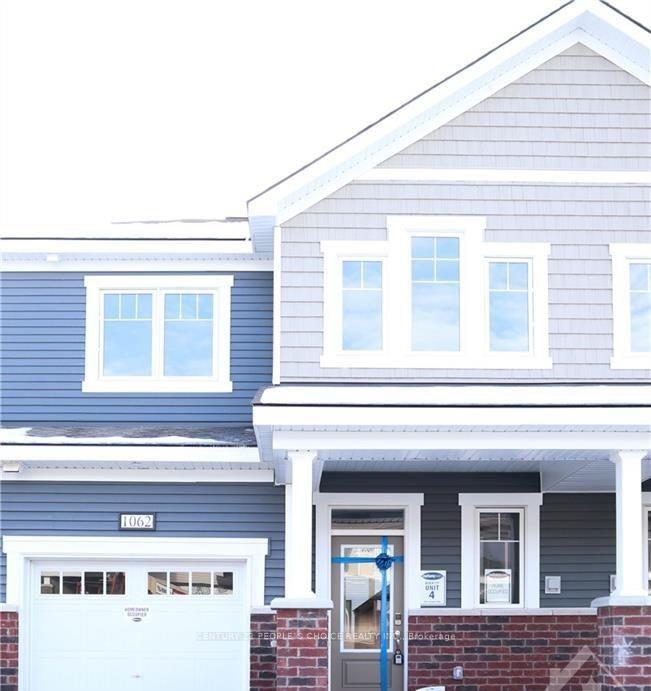 Front of 1062 Curraglass Walk