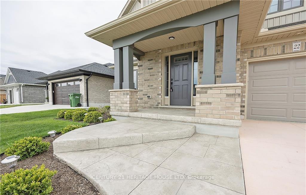Photo 2 of 22 Foxtail Lane, St. Thomas — HOMEH