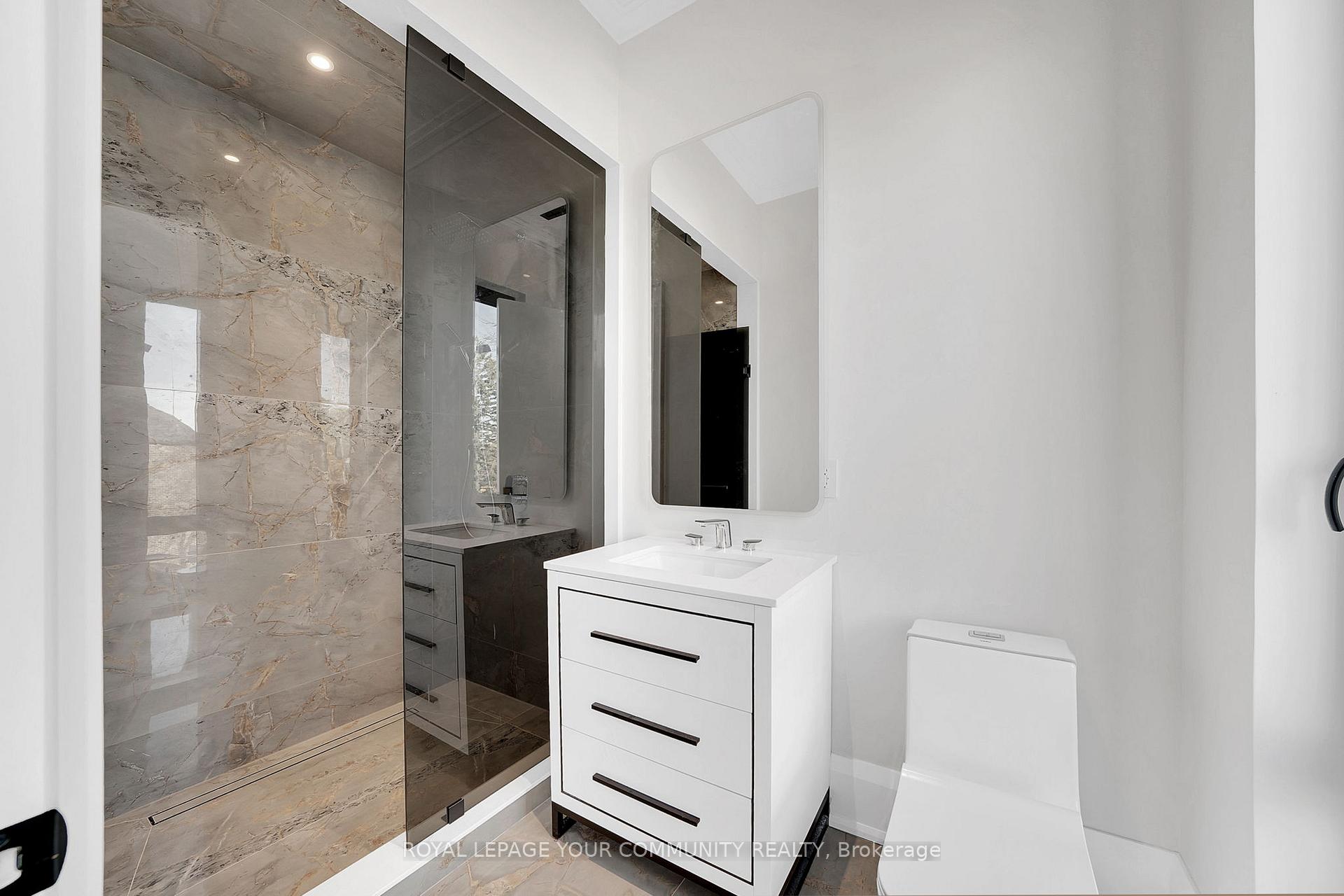 Photo 34 of 8 Poplar Drive, Richmond Hill, Oak Ridges — HOMEH