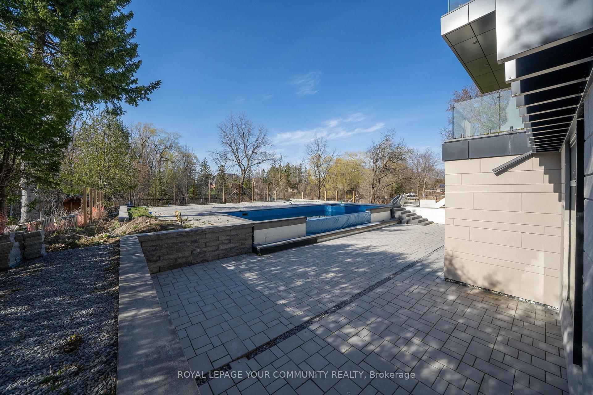 Photo 46 of 8 Poplar Drive, Richmond Hill, Oak Ridges — HOMEH
