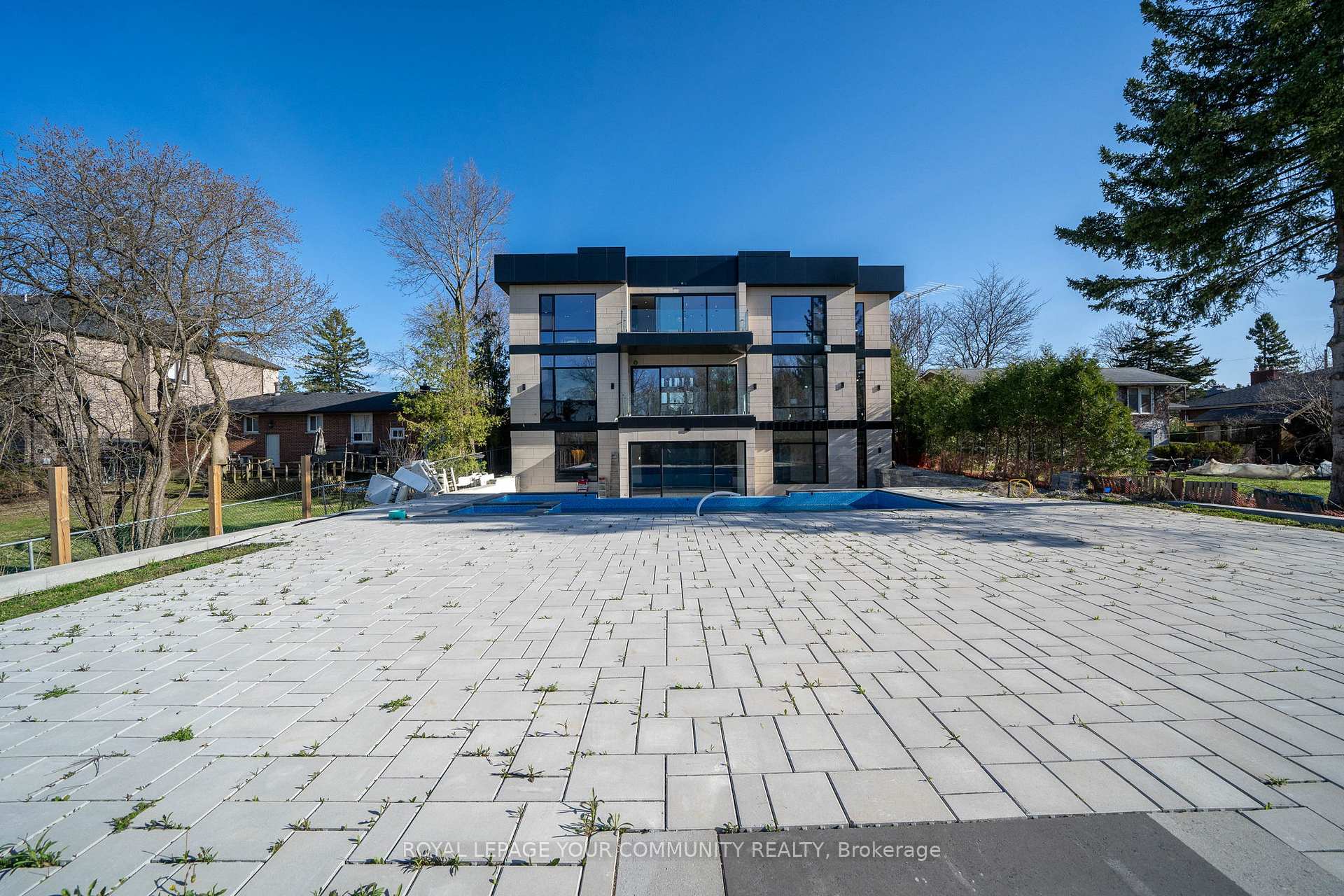 Photo 49 of 8 Poplar Drive, Richmond Hill, Oak Ridges — HOMEH