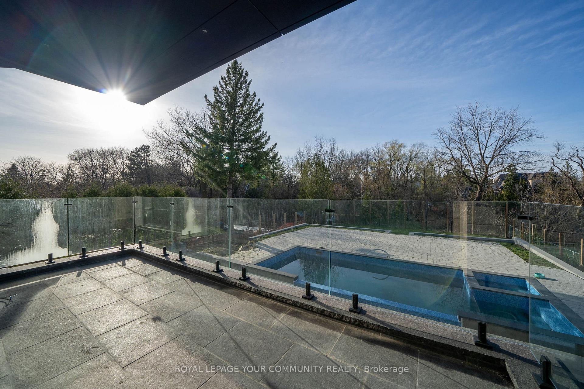 Photo 50 of 8 Poplar Drive, Richmond Hill, Oak Ridges — HOMEH