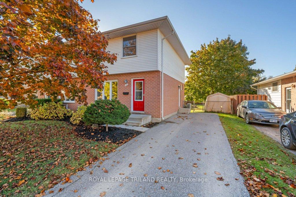 Photo 1 of 18 Vanier Place, St. Thomas — HOMEH