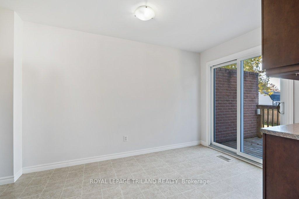 Photo 13 of 18 Vanier Place, St. Thomas — HOMEH