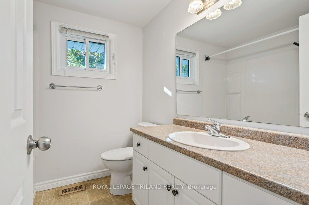 Photo 25 of 18 Vanier Place, St. Thomas — HOMEH