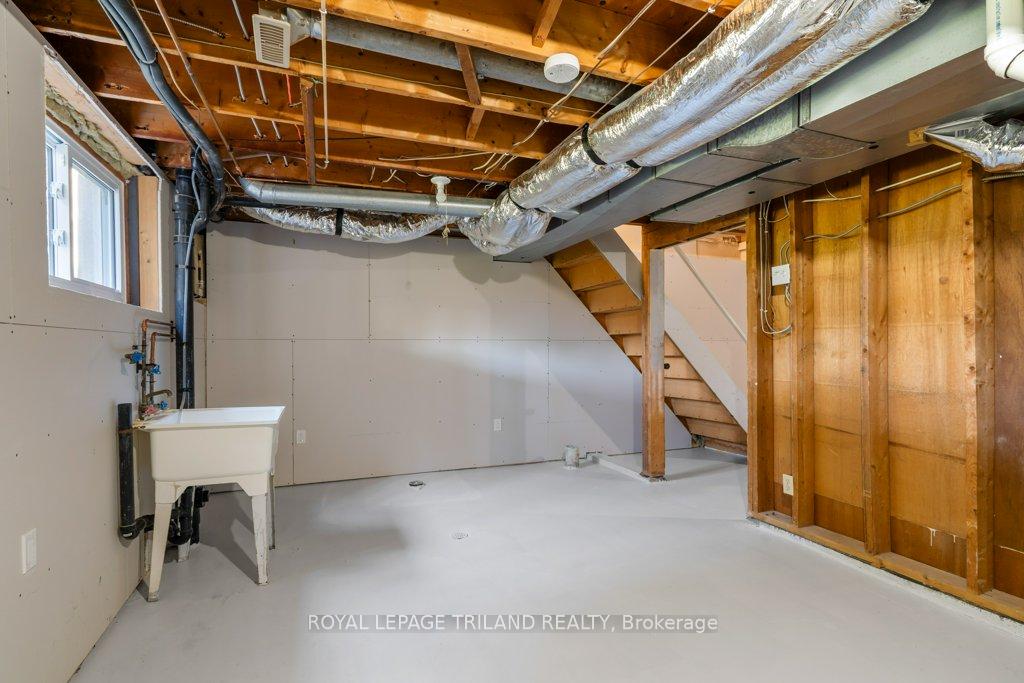 Photo 29 of 18 Vanier Place, St. Thomas — HOMEH