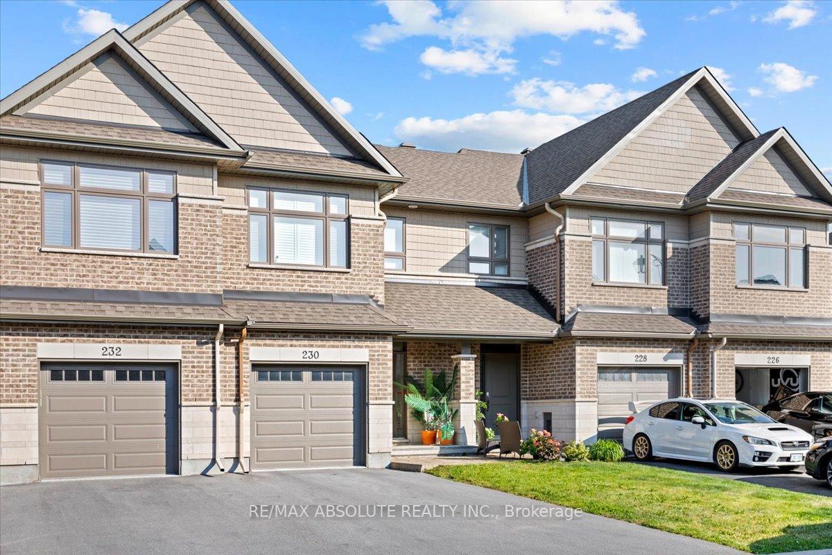 Photo 2 of 230 Purchase Crescent, Ottawa, Stittsville (South) — HOMEH