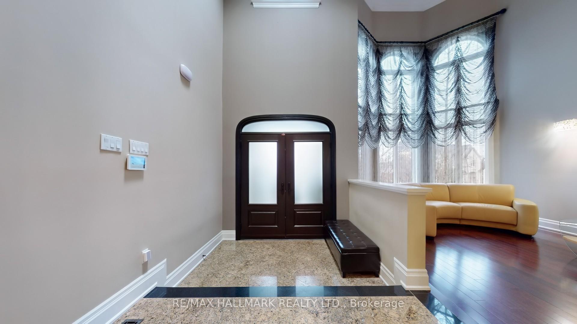 Photo 5 of 142 Pemberton Road, Richmond Hill, North Richvale — HOMEH