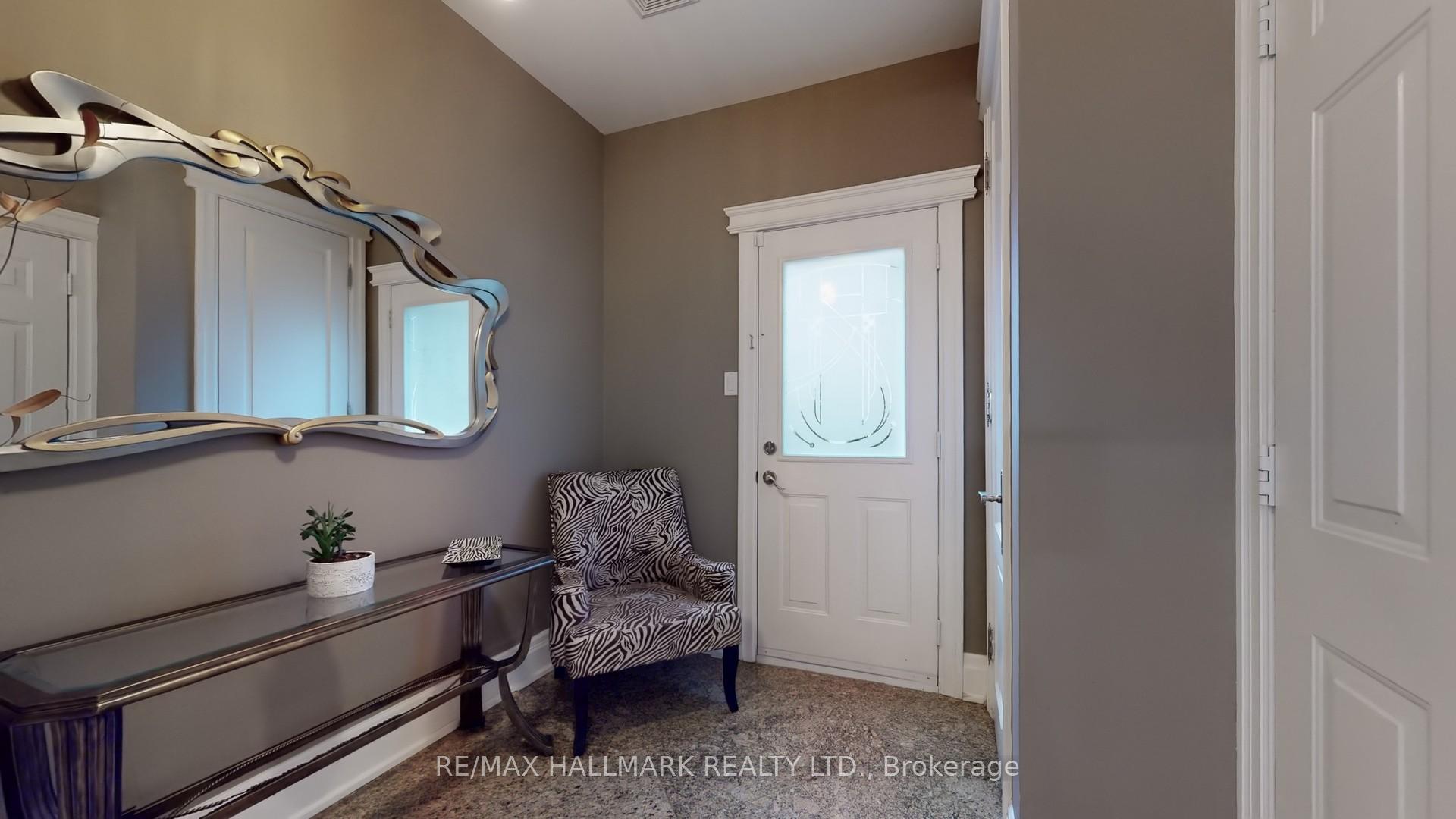 Photo 21 of 142 Pemberton Road, Richmond Hill, North Richvale — HOMEH