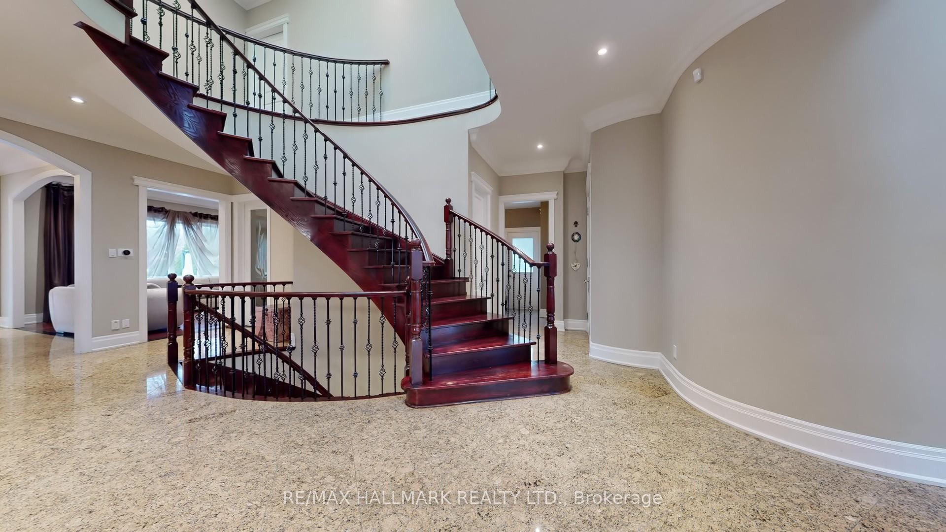 Photo 25 of 142 Pemberton Road, Richmond Hill, North Richvale — HOMEH