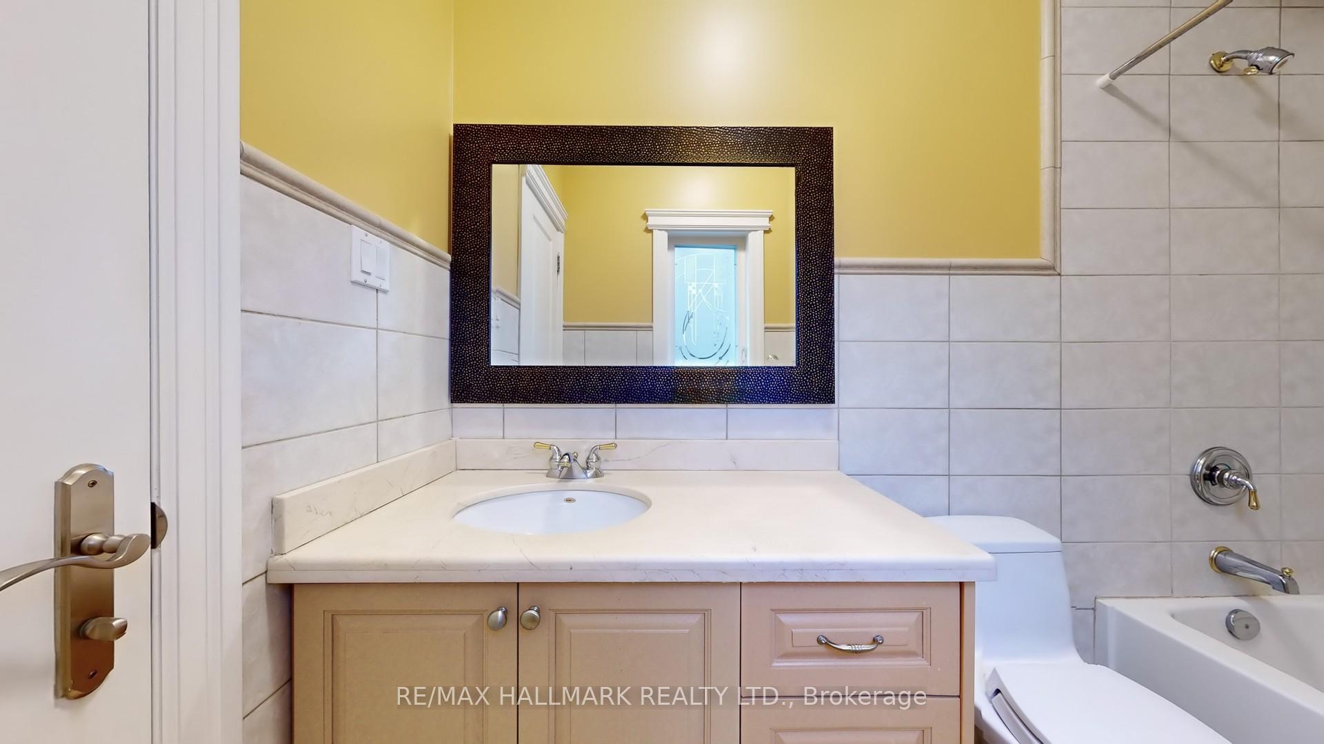 Photo 35 of 142 Pemberton Road, Richmond Hill, North Richvale — HOMEH