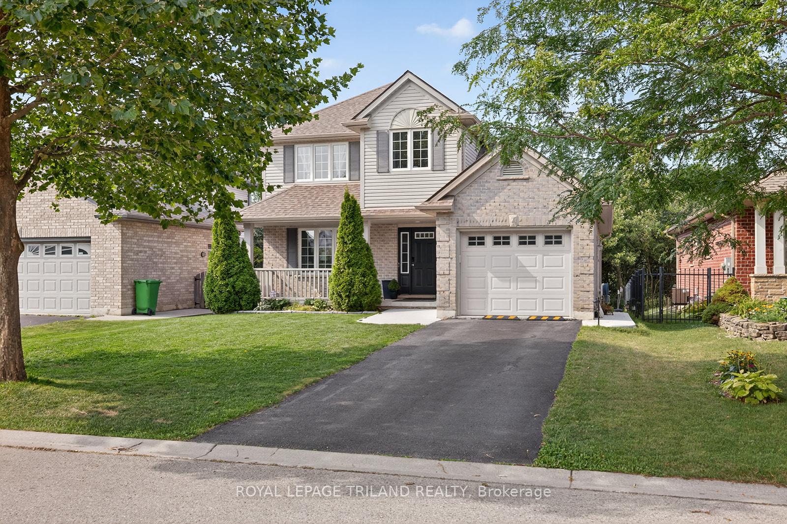 Photo 3 of 63 Meadowvale Drive, St. Thomas — HOMEH