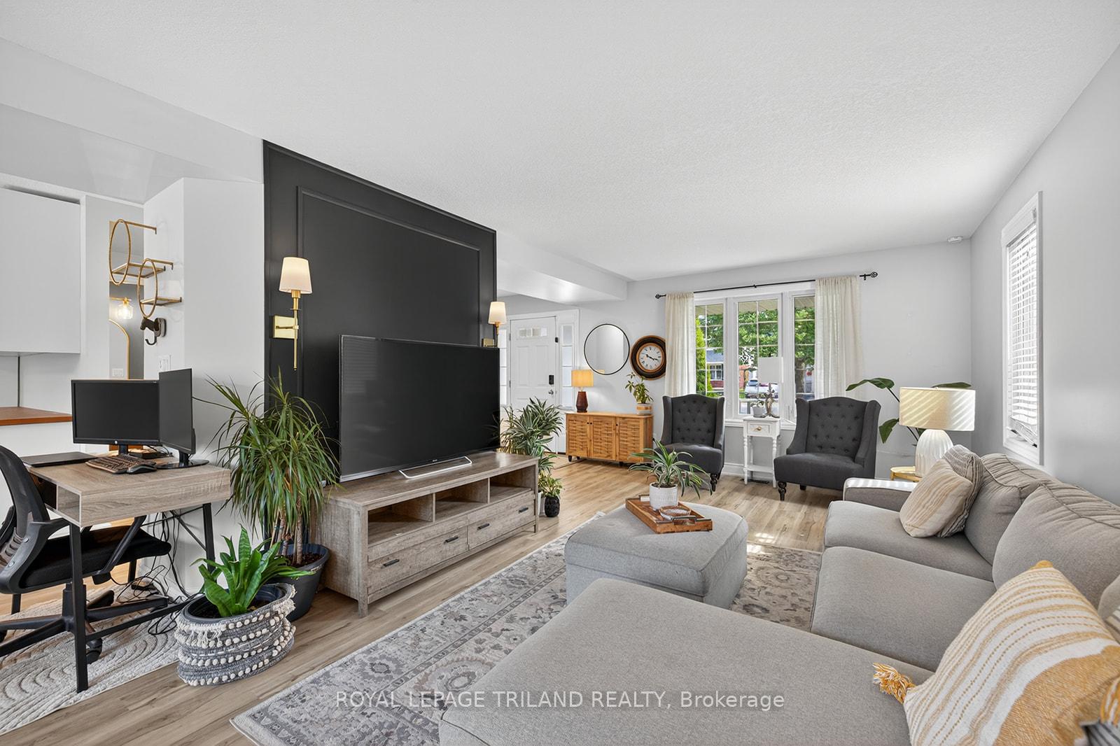 Photo 9 of 63 Meadowvale Drive, St. Thomas — HOMEH