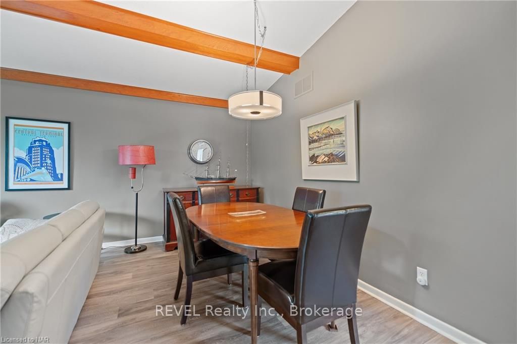 Photo 10 of 1677 Gregory Road, St. Catharines, Rural Fourth — HOMEH