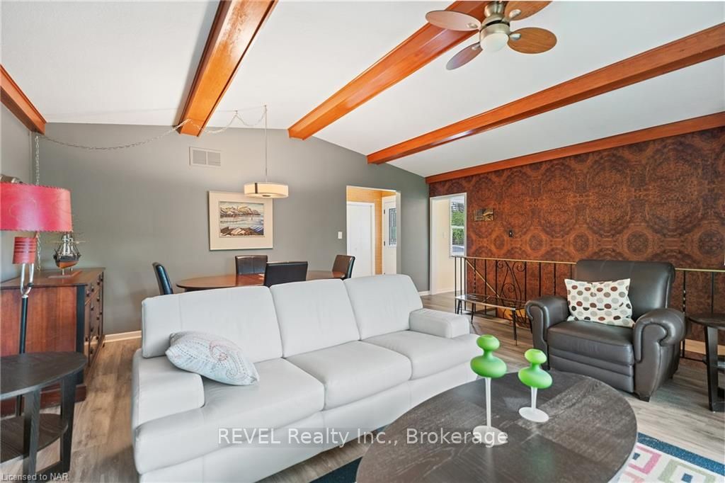Photo 13 of 1677 Gregory Road, St. Catharines, Rural Fourth — HOMEH