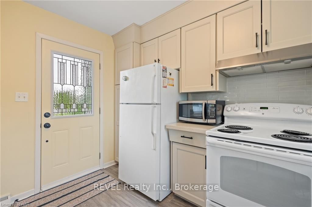 Photo 16 of 1677 Gregory Road, St. Catharines, Rural Fourth — HOMEH
