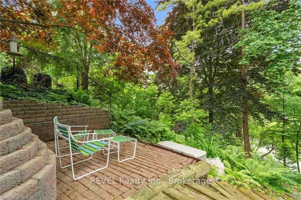 Photo 35 of 1677 Gregory Road, St. Catharines, Rural Fourth — HOMEH