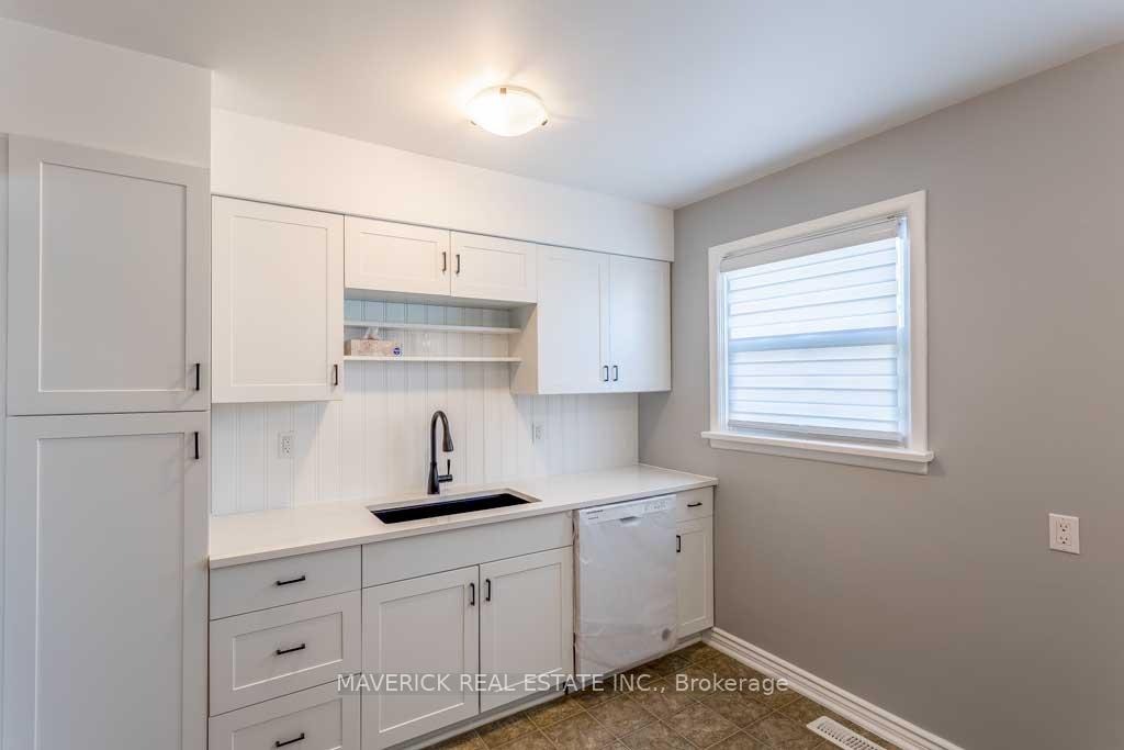Photo 9 of 19 Coyne Street, St. Thomas — HOMEH